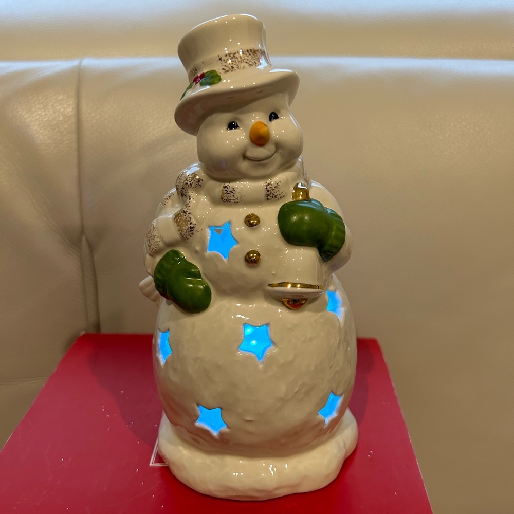 NWT Lenox Seasons Sparkle Snowman Color Changing Lit Figurine American By Design